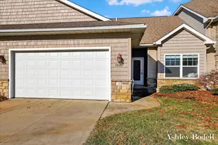 18685 Panther Rdg Dr, Battle Creek, MI 49017 - Photo 1