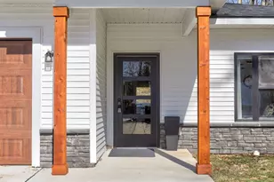 11300 Apache Wells Ct, Stanwood, MI 49346 - Photo 4