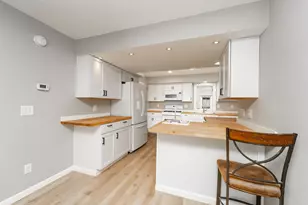 816 River St, Three Rivers, MI 49093 - Photo 4