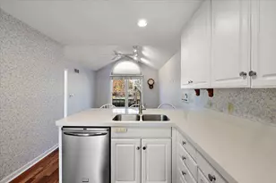 1941 Boulder Dr, Ann Arbor, MI 48104 - Photo 14