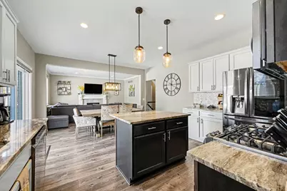 47571 Viola Lane, New Baltimore, MI 48047 - Photo 8
