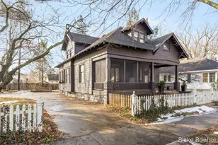 202 E 26th St, Holland, MI 49423 - Photo 2