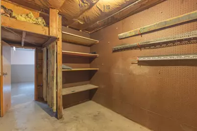 1712 W Ogden Circle, Benton Harbor, MI 49022 - Photo 22