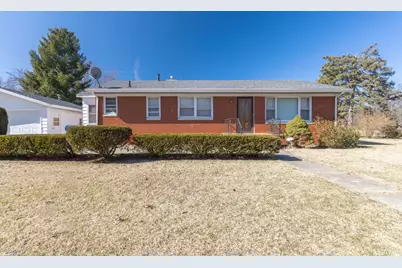 1712 W Ogden Circle, Benton Harbor, MI 49022 - Photo 1