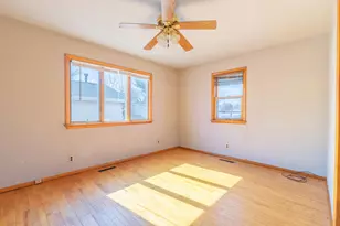 1712 W Ogden Circle, Benton Harbor, MI 49022 - Photo 18