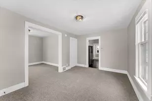 865 10th St NW, Grand Rapids, MI 49504 - Photo 8