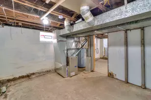 121 N Thompson St, Jackson, MI 49202 - Photo 28