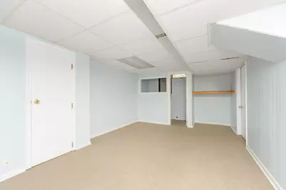 213 E Van Hoesen Boulevard, Portage, MI 49002 - Photo 14