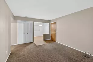 8180 Crestview Dr, Sterling Heights, MI 48312 - Photo 2