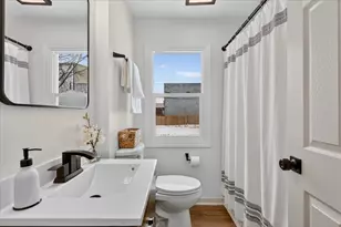 1901 Fulton St, Kalamazoo, MI 49001 - Photo 18