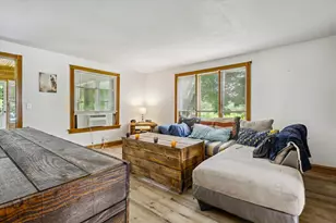 842 10th St, Plainwell, MI 49080 - Photo 16