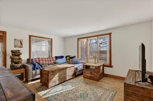 842 10th St, Plainwell, MI 49080 - Photo 10