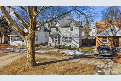 1017 Lake Michigan Drive NW, Grand Rapids, MI 49504 - Photo 4
