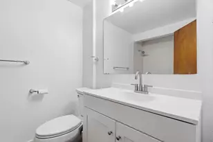 6382 Houghten Dr, Troy, MI 48098 - Photo 16