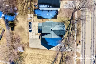 241 N State St, Zeeland, MI 49464 - Photo 28