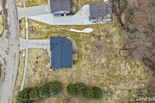 4901 Big Bass Dr, Hudsonville, MI 49426 - Photo 6