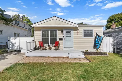 985 E Jarvis Avenue, Hazel Park, MI 48030 - Photo 1