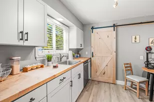 985 E Jarvis Ave, Hazel Park, MI 48030 - Photo 8