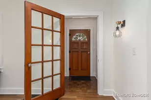 6914 Young Ave NE, Rockford, MI 49341 - Photo 4