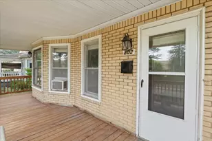 802 S Lafayette Ave, Royal Oak, MI 48067 - Photo 2