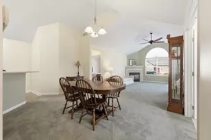 5315 Fawn Creek Dr SW, Wyoming, MI 49418 - Photo 10