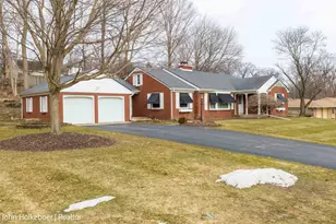 1641 Forrester St SE, Grand Rapids, MI 49508 - Photo 2