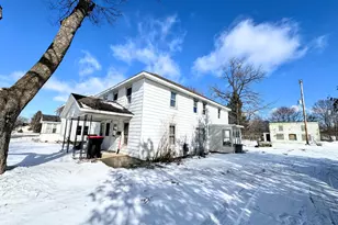 216 N Chestnut St, Reed City, MI 49677 - Photo 1
