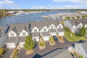 943 W Savidge St, Spring Lake, MI 49456 - Photo 2