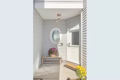 943 W Savidge Street, Spring Lake, MI 49456 - Photo 6