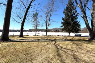 4253 Indian Isle, Battle Creek, MI 49017 - Photo 2