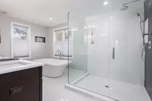 1323 Bennaville Ave, Birmingham, MI 48009 - Photo 34