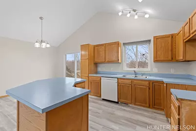 1212 South Hill Drive NW, Sparta, MI 49345 - Photo 6