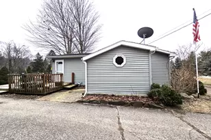 9130 17 Mile Rd, Marshall, MI 49068 - Photo 2