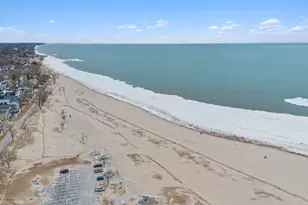 340 Lake St, Saint Joseph, MI 49085 - Photo 48