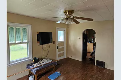 1053 E Empire Avenue, Benton Harbor, MI 49022 - Photo 6