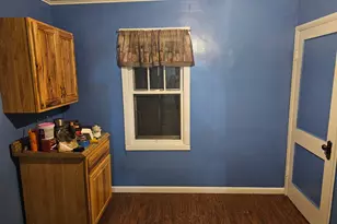 1053 E Empire Ave, Benton Harbor, MI 49022 - Photo 4