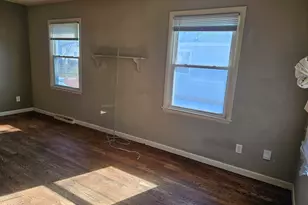 3584 Flamingo Ave SW, Wyoming, MI 49509 - Photo 8