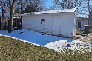 3584 Flamingo Ave SW, Wyoming, MI 49509 - Photo 4