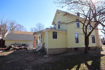 114 W Park Street, Vicksburg, MI 49097 - Photo 4