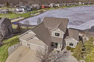 5865 Cory Dr, Hudsonville, MI 49426 - Photo 2