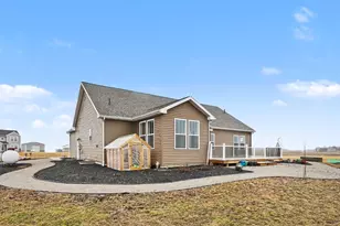 17110 Country Dr, Manchester, MI 48158 - Photo 4