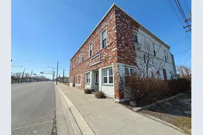 910 Monroe Street, Carleton, MI 48117 - Photo 2