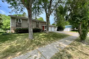 715-717 N Bradley St, Mount Pleasant, MI 48858 - Photo 24