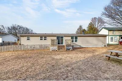 913 E Lewis Street, Whitehall, MI 49461 - Photo 4