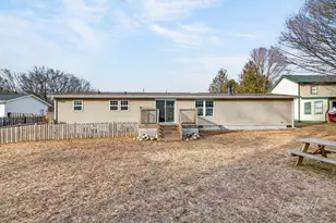 913 E Lewis St, Whitehall, MI 49461 - Photo 4