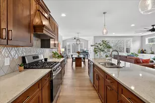 10597 Sharon Lee Ln, Portage, MI 49024 - Photo 12