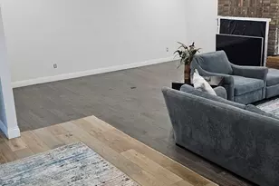 1923 Chalmers Dr W, Rochester Hills, MI 48309 - Photo 4