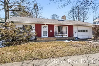 629 S Market Street, Hastings, MI 49058 - Photo 2