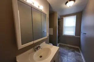 22032 Elizabeth St, Saint Clair Shores, MI 48080 - Photo 8