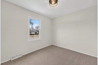 1441 Beckwith Avenue NE, Grand Rapids, MI 49505 - Photo 14